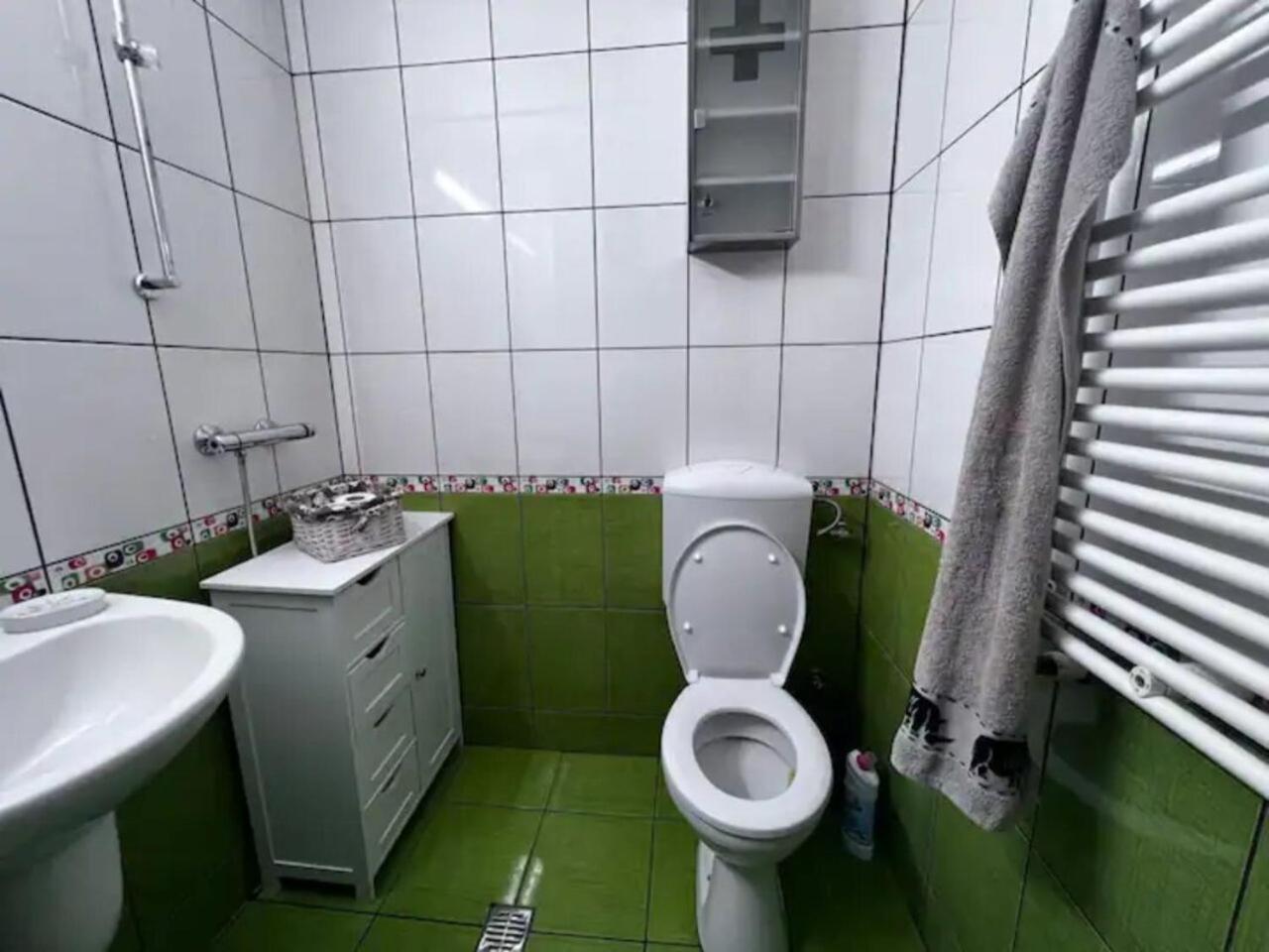 Vila Luminoasa Cu Curte Privata Букурещ Екстериор снимка