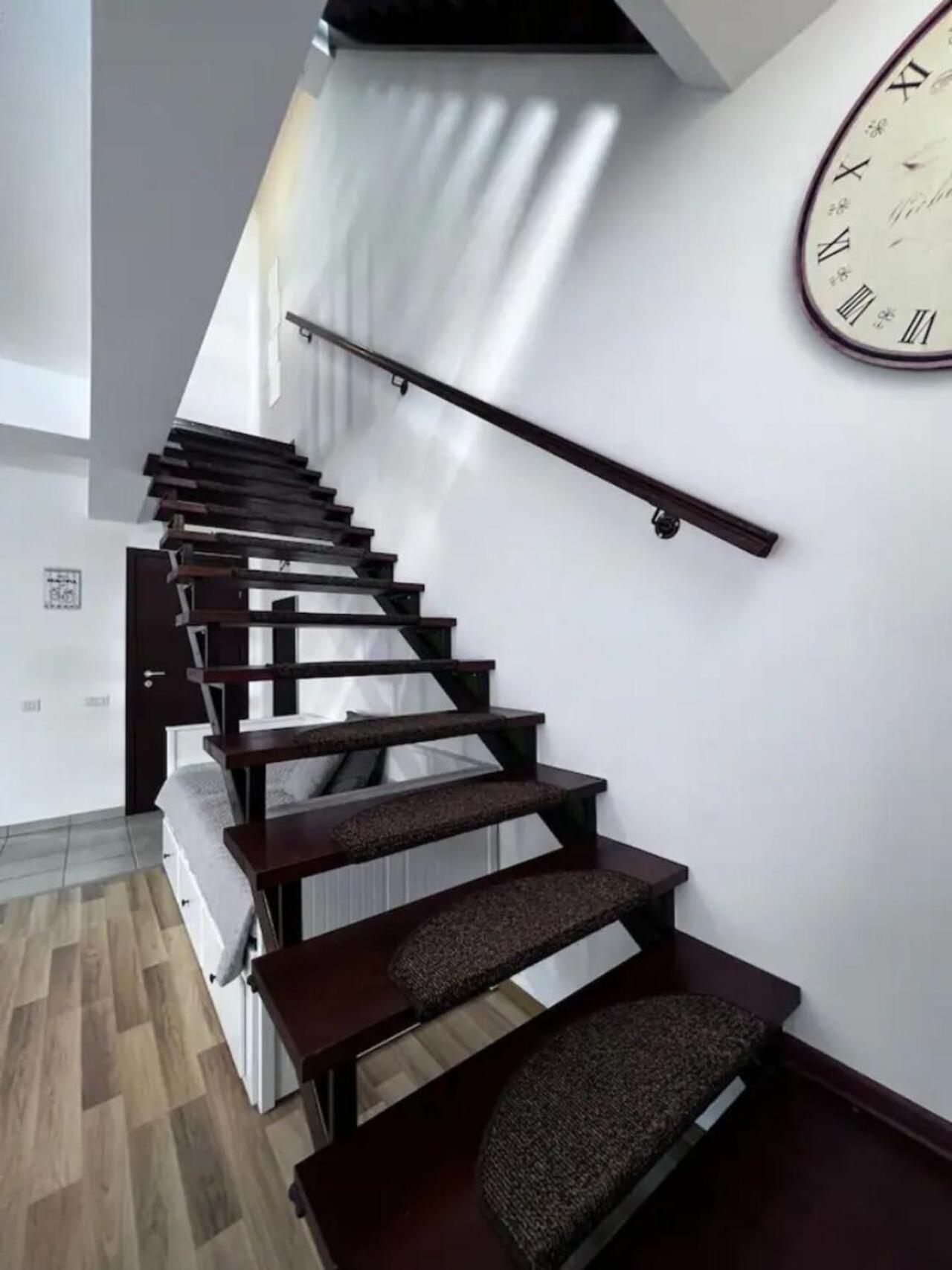 Vila Luminoasa Cu Curte Privata Букурещ Екстериор снимка